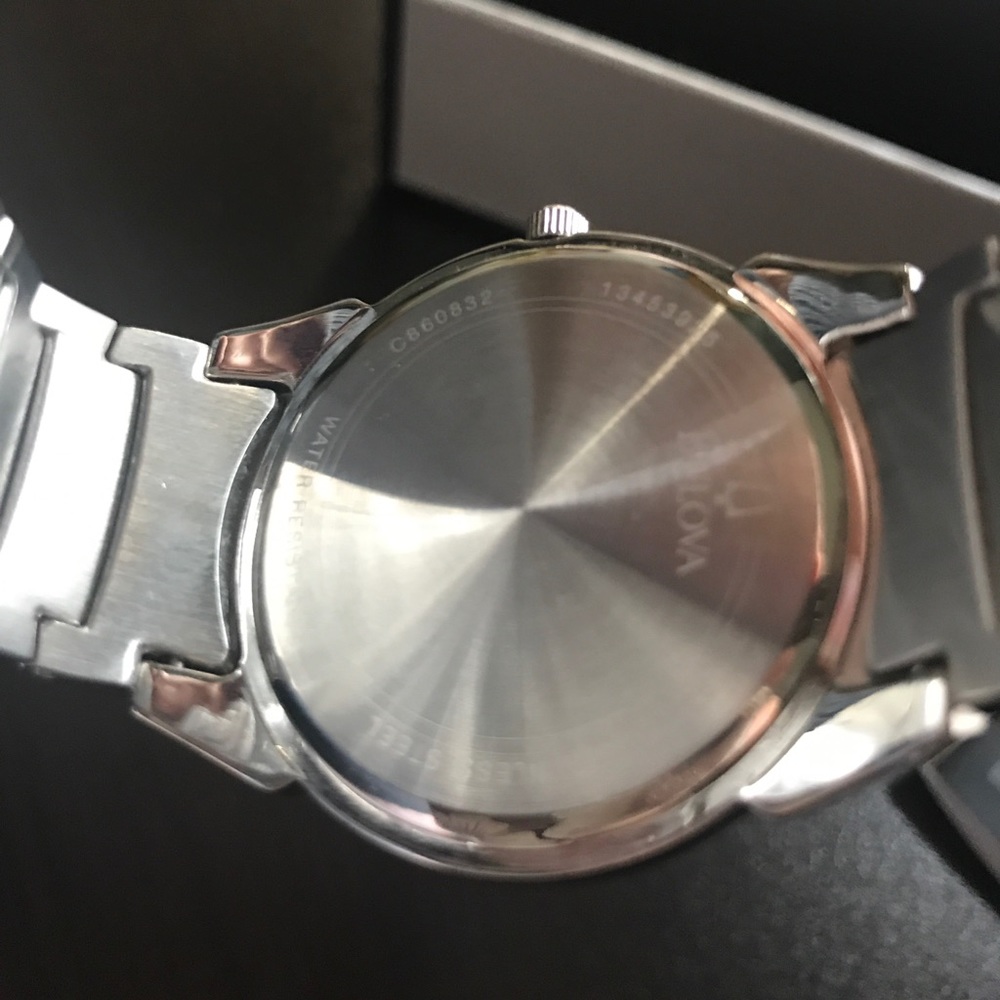 Bulova Timepiece - Picture 4 of 7